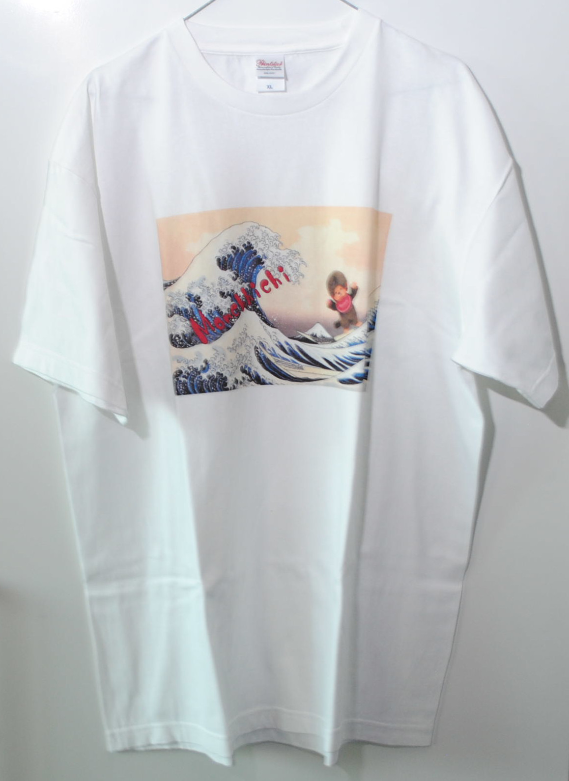 Monchhichi Fashon - T-Shirt white (Monchhichi Fashon T-Shirt weiß), Monchhichi-Figur Standard mit rotem Latz, Größe / Size XL, 100% Cotton (Baumwolle), Sekiguchi