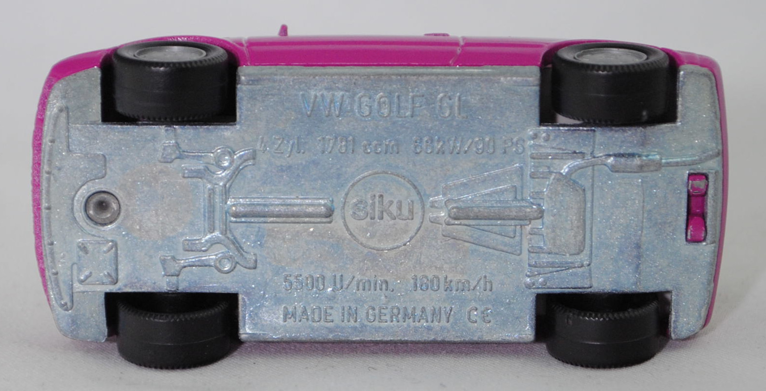 00000 VW Golf III 1.8 GL (Typ 1H, Vorfacelift, Modell 1991-1994), verkehrspurpur, innen grau, Lenkrad schwarz, Chassis chrom, Germ, Bpr. ohne Artikelnummer, SIKU SUPER, 1:56, m