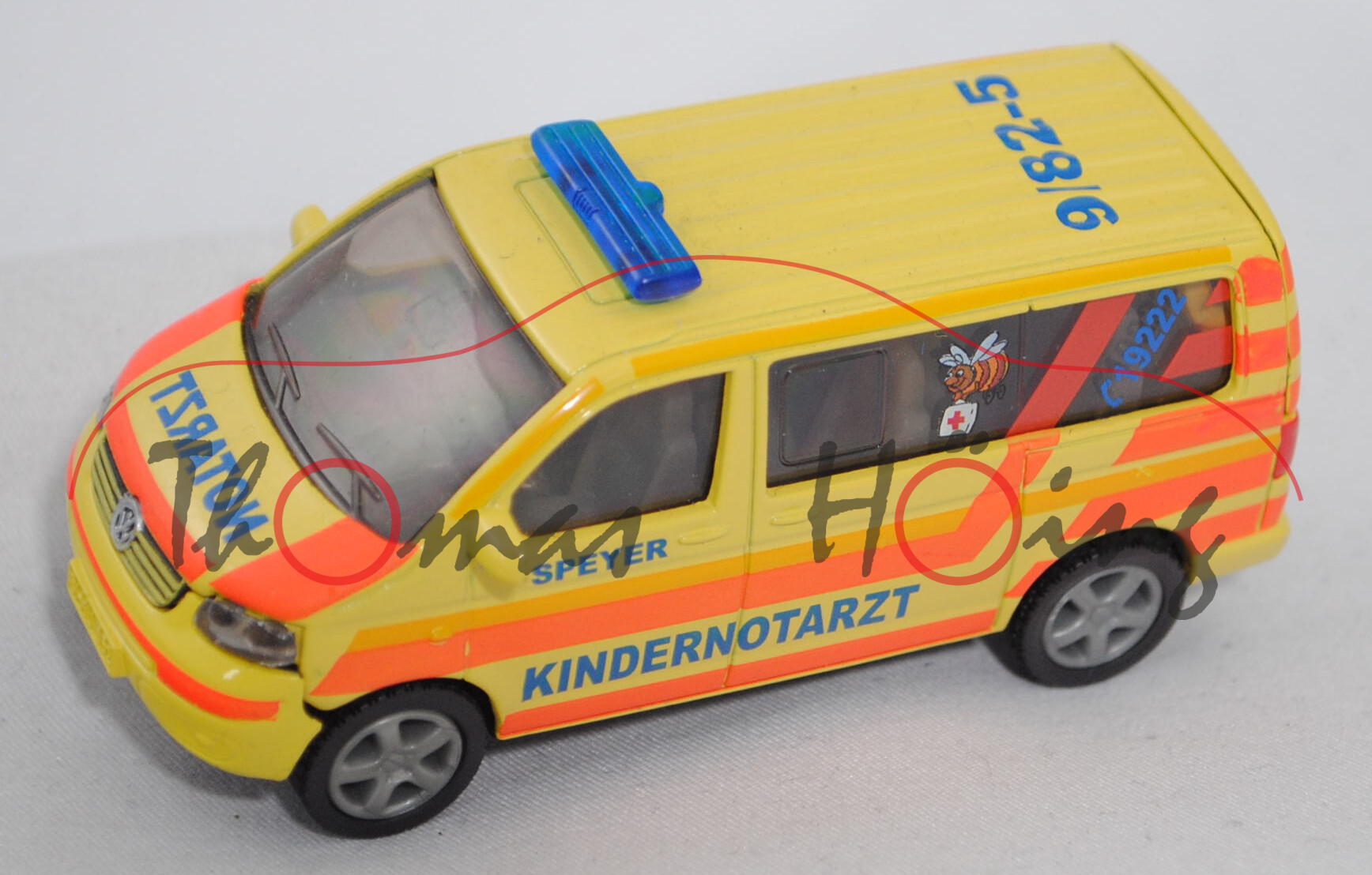 00403 VW T5 Multivan (Typ 7H, Modell 2003-2009), blass-zinkgelb, SPEYER / KINDERNOTARZT, B21 silberg