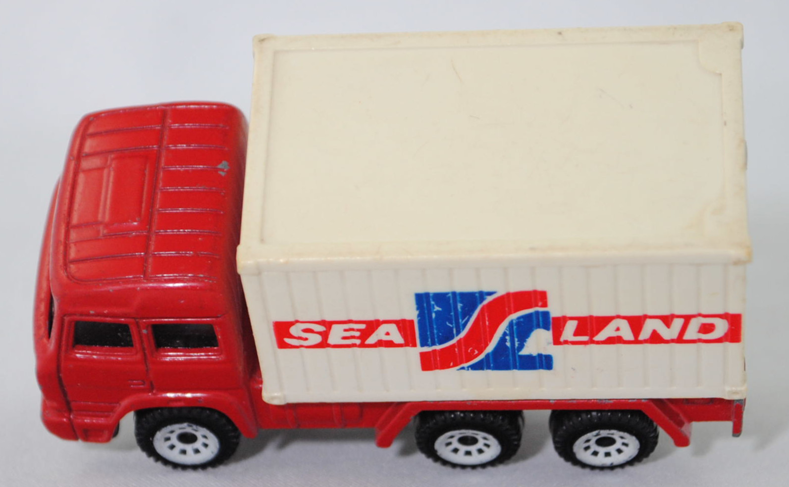 00001 Iveco TurboStar 240-36 6x2 (Modell 1987-1990) Container-Transporter, karminrot, Bpr. 0815 / 0816, C1 reinweiß, 1:86, Container reinweiß, SEA LAND, 1:121, SIKU SUPER, m-