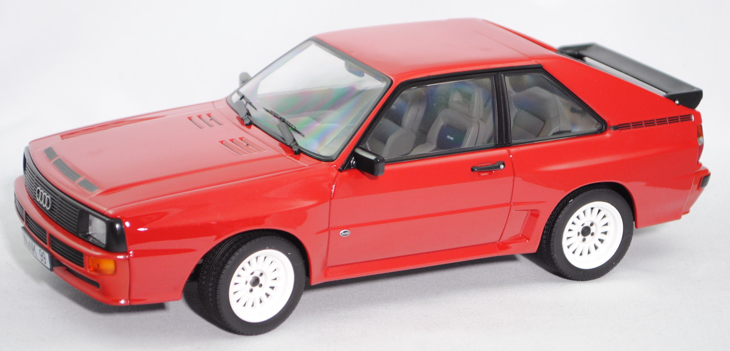 Audi sport quattro (Typ 85Q, Mod. 84-86), tornadorot, innen quarz, Norev, 1:18, Werbebox (Limited)