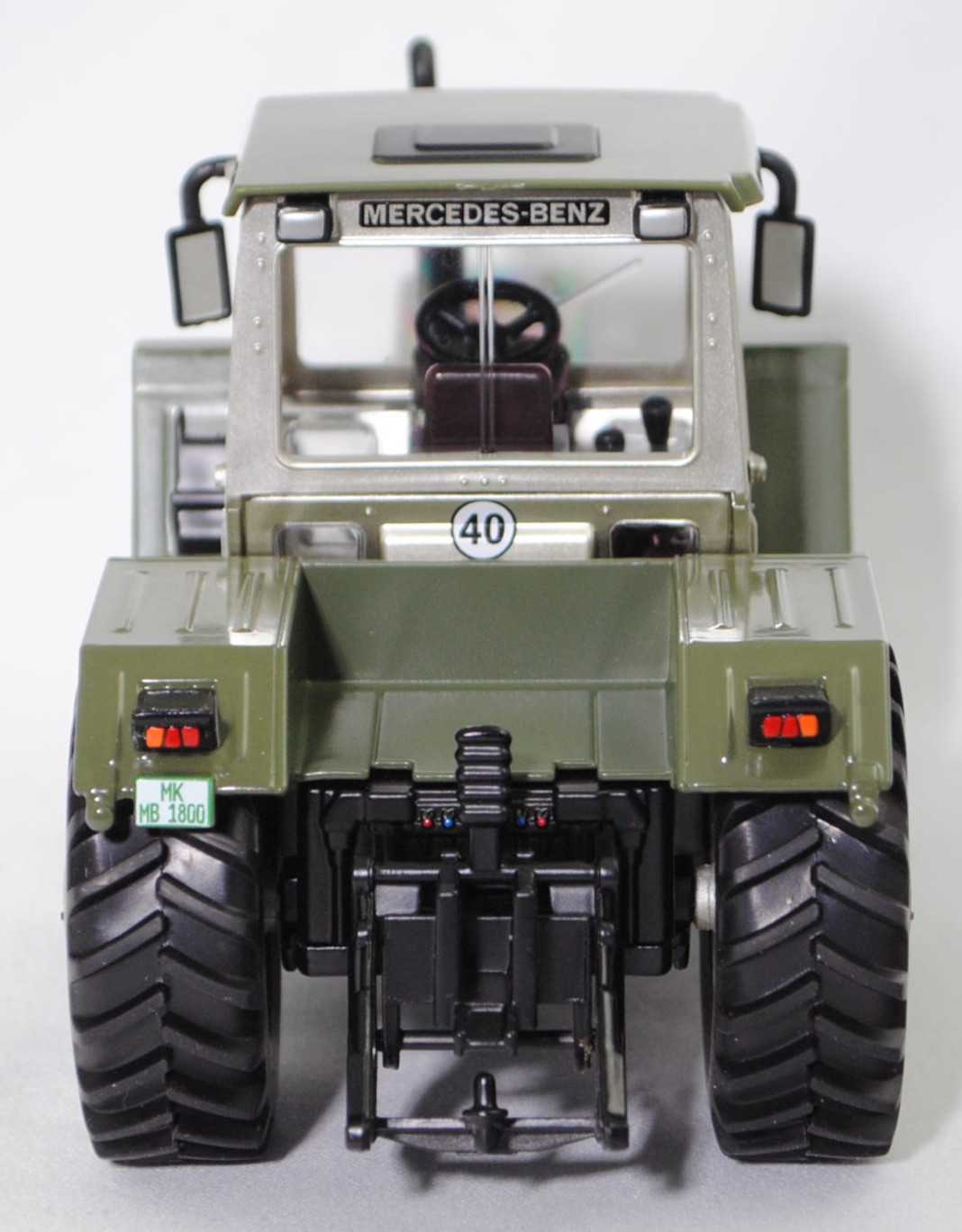 00000 Mercedes-Benz MB trac 1800 intercooler (schwere Baureihe, Baureihe 443, 2. Serie, MoPf, Modell 1990-1991), silberdistel/olivgrün, SIKU FARMER CLASSIC 1:32, L17mK (Limited Edition)