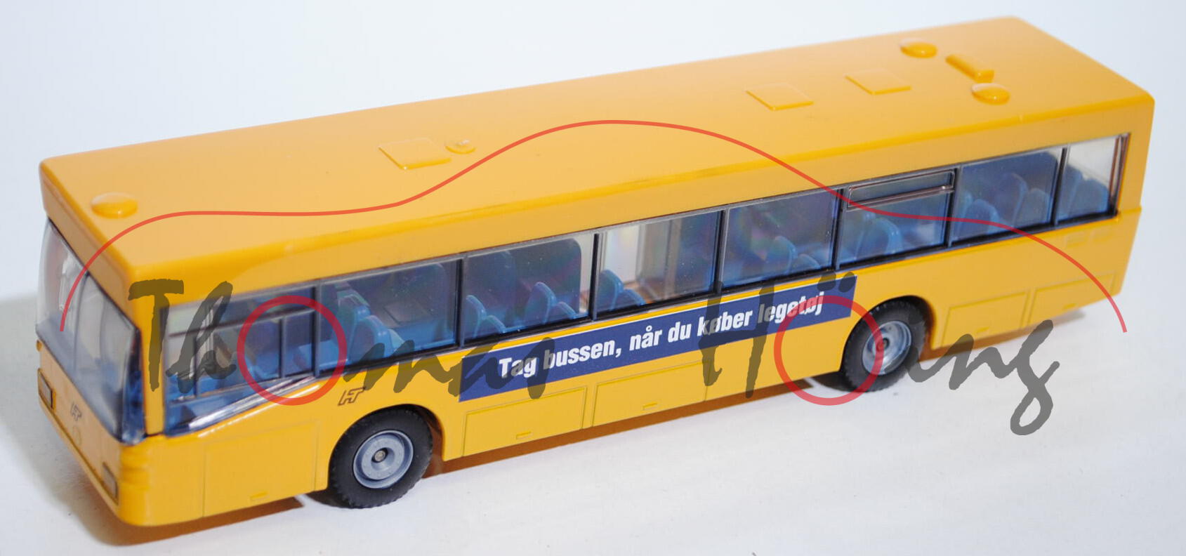 00804 Linienbus Mercedes O 405 N, maisgelb, links HT Tag bussen, når du køber legetøj und rechts Det