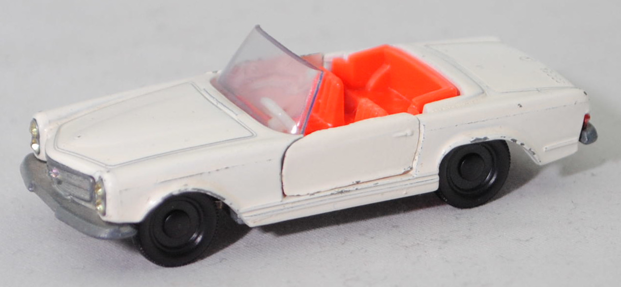 00002 Mercedes-Benz 230 SL Roadster (W 113, Modell 1963-1964), cremeweiß, innen hell-blutorange, Lenkrad cremeweiß, R1, SIKU, 1:60, m-