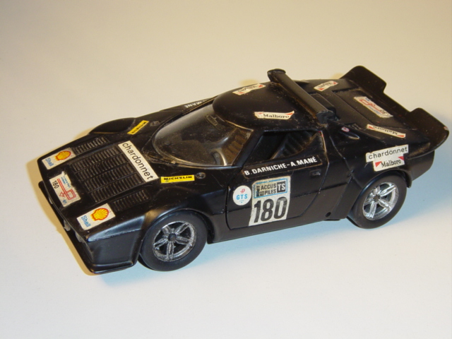 Lancia Stratos Rallye, schwarz, Nr. 180, Fahrer: B. Darniche / A. Mané, Türen zu öffnen, 1:25, POLIS