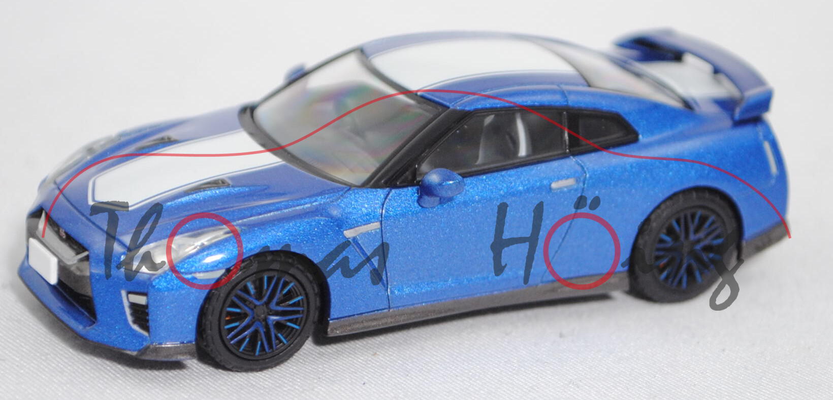 NISSAN GT-R 50TH ANNIVERSARY (Typ R35, Facelift 2017, Mod. 19-20), bayside blue, TOMYTEC, 1:64, mb