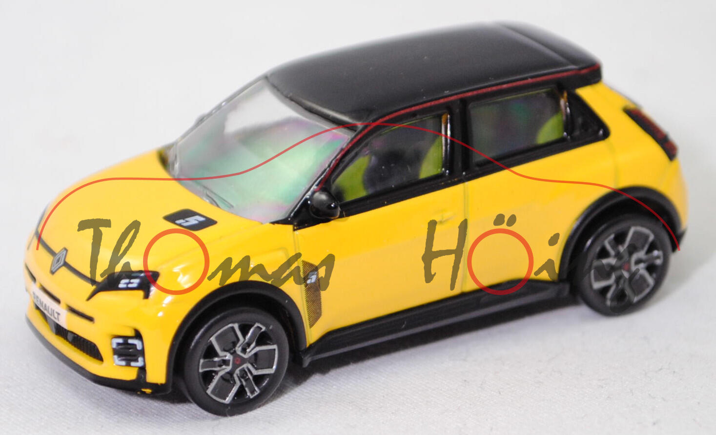 Renault 5 E-Tech Electric Iconic Five 150 Comfort Range (Modell 2024-), pop yellow!, Dach black-pearl-schwarz, Norev, 1:64, mb