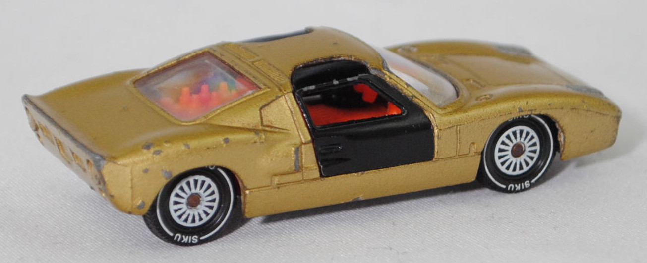 00005 Ford GT40 (Mk I bzw. Mark 1, Modell 1965-1967), Karosserie goldmetallic, Türen schwarz, Bpr. V 296 / W-Germ, Verglasung klar, R11 gerillt, SIKU SUPER, 1:57, m-