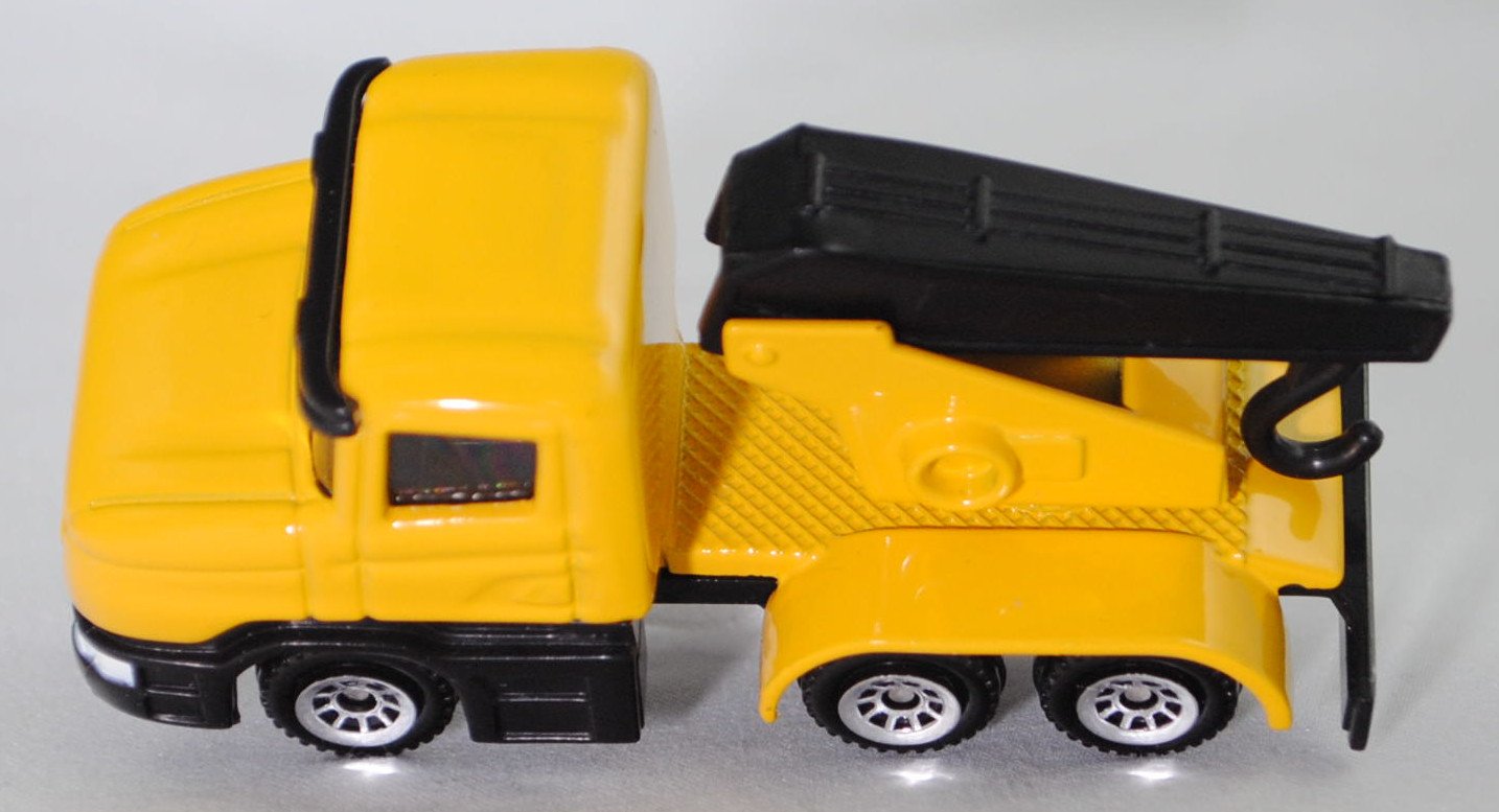 00003 Scania T114GB 6x4 NZ 340 (Serie 4, Fahrerhaustyp CT14, Modell 1995-1998) Abschleppwagen, gelb, Ausleger mit Abschlepphaken schwarz, C1 chrom, SIKU SUPER, 1:86, m
