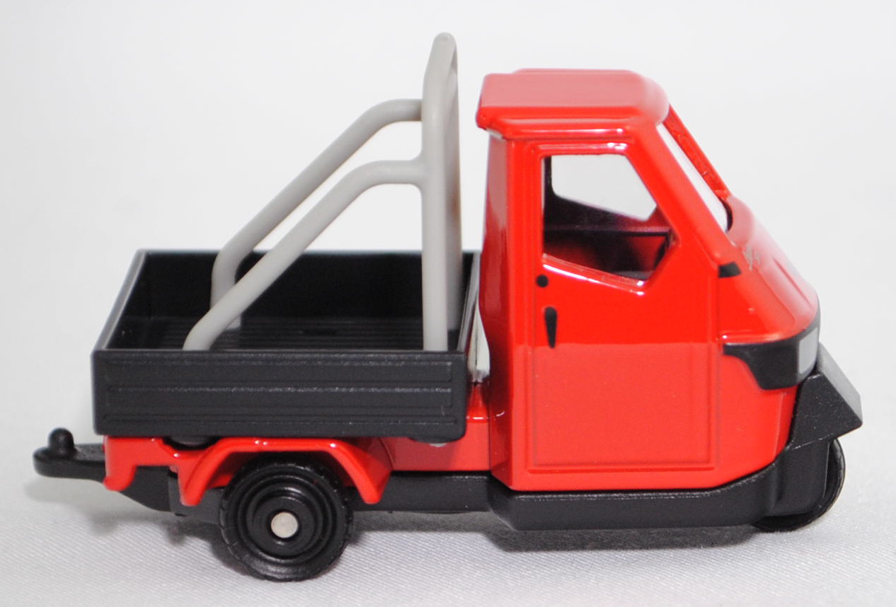 00000 Ape 50 2T E4 Cross Country (Typ E4, Modellcode E33M000040, Facelift 2019, Modell 2019-), verkehrsrot/schwarz/papyrusweiß, SIKU SUPER, 1:43, P29f
