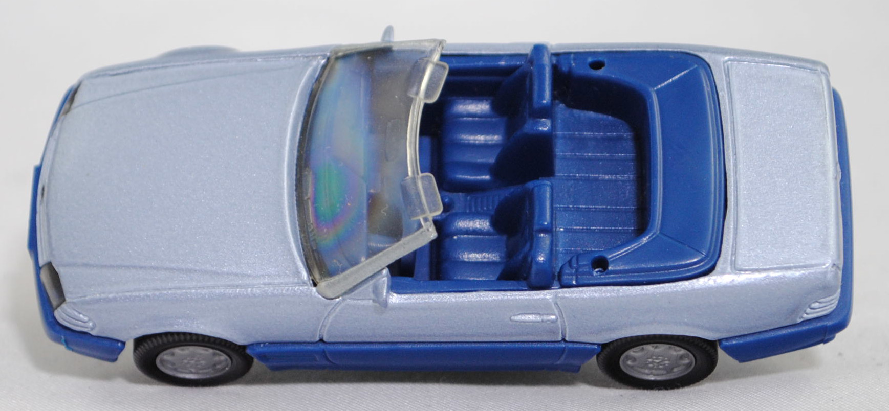 00005 Mercedes-Benz 500 SL ohne Verdeck (Hardtop) (R 129, Modell 1989-1992), silberblaumetallic/saphirblau, Scheibe seitlich lackiert, Heckklappe mit Stern, Hong, B7, SIKU, 1:55, m (Verdeck weg)