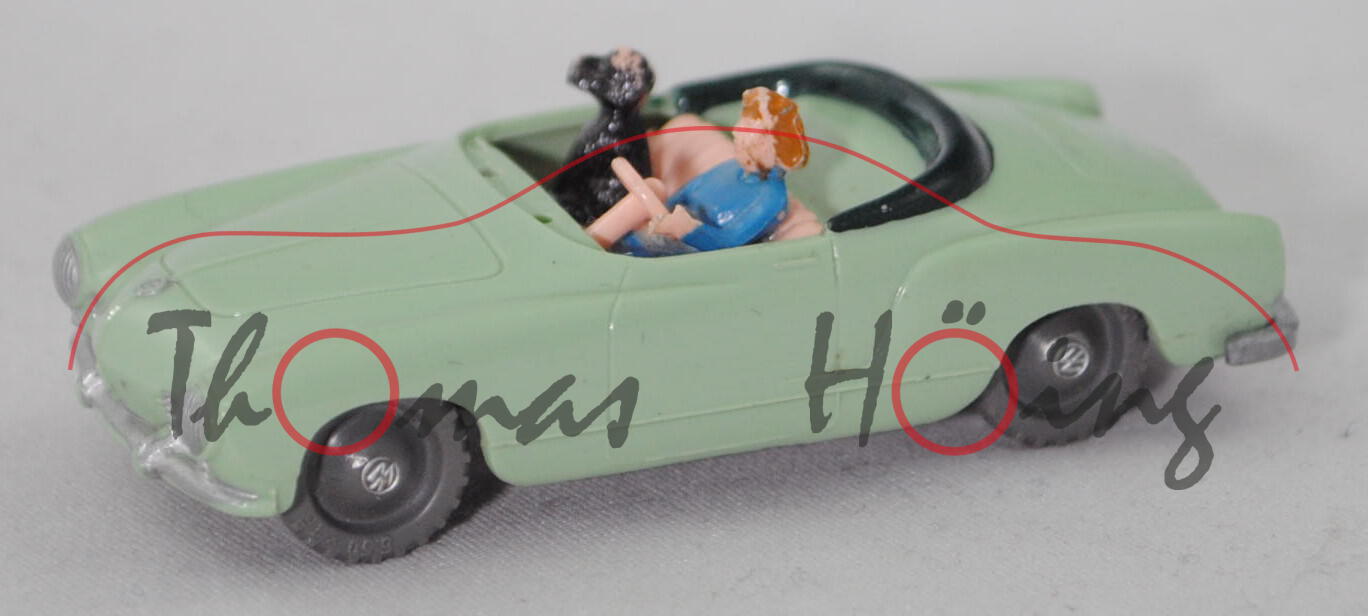 00002 VW Karmann-Ghia-Cabriolet (Typ 14, Mod. 57-59), hell-blaßgrün, Scheibe weg, Siku Plastik 1:60