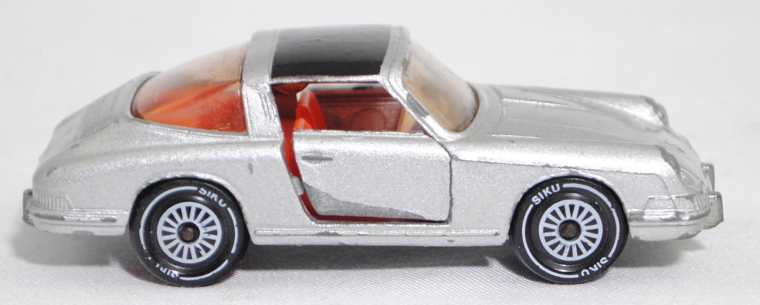 00009 Porsche 911 E Targa (Modell 1968-1969), silbergraumetallic, innen rotorange, Lenkrad cremeweiß, W-Germ, Verglasung rauch, R11 glatt, SIKU SUPER, 1:60, vsc
