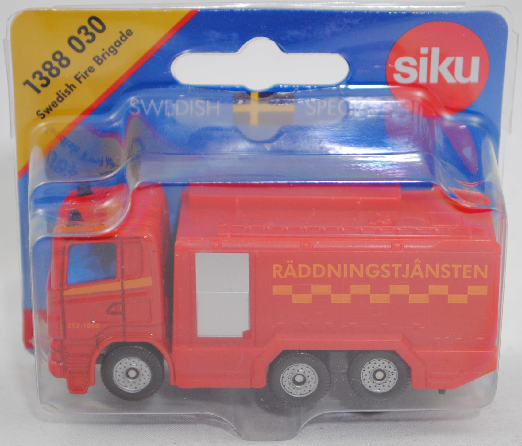 03000 S Scania R380 (Scania Serie 5 bzw. PRT-Serie, Typ CR16, Day cab, Modell 2007-2009) Tanklöschfahrzeug, rot, 253-1010 / RÄDDNINGSTJÄNSTEN, SIKU SUPER, 1:89, P29e (1388 030)