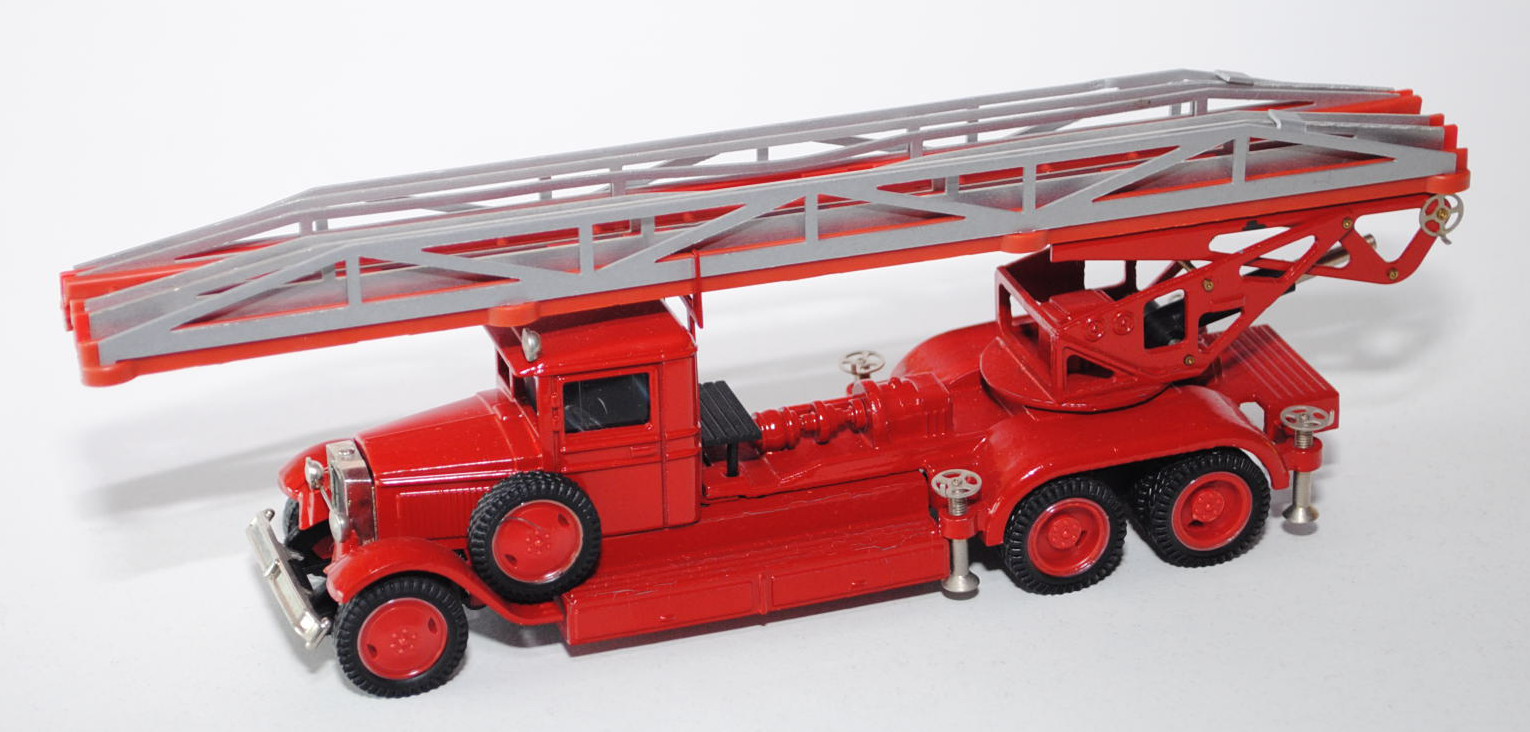 Feuerwehr Leiterwagen, geschlossenes Fahrerhaus, karminrot, 1:43, OMO (Russland / ZIS)