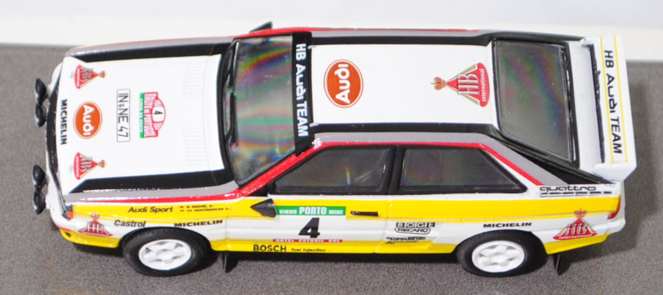 Audi quattro A2 Gruppe B (R1, Homologationsnummer B-243, Modell 1983-1984), weiß, 18. Rallye Portugal 1984, Nr. 4, Walter Röhrl / Christian Geistdörfer, Schuco, 1:64, mb