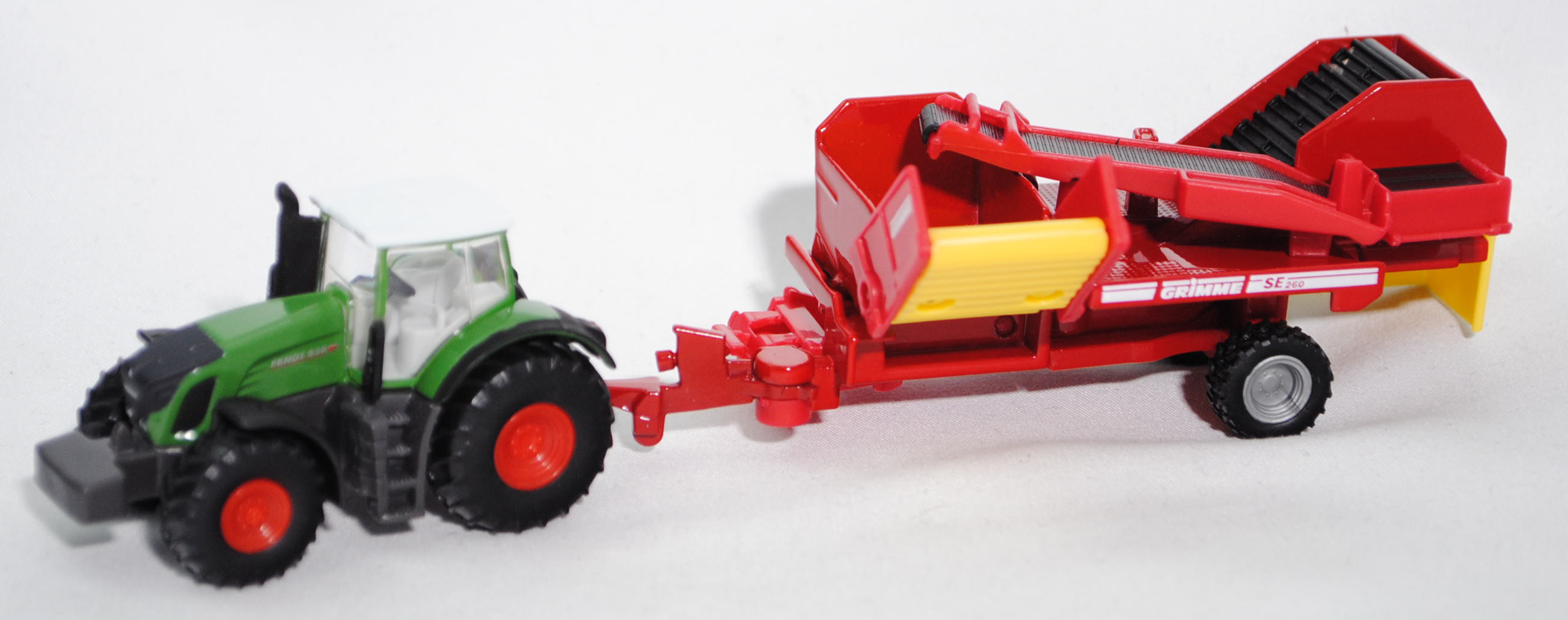 00000 Fendt 939 Vario mit Grimme Kartoffelroder Bunkerroder SE 260, grün/grau + rot/gelb, L17mpK