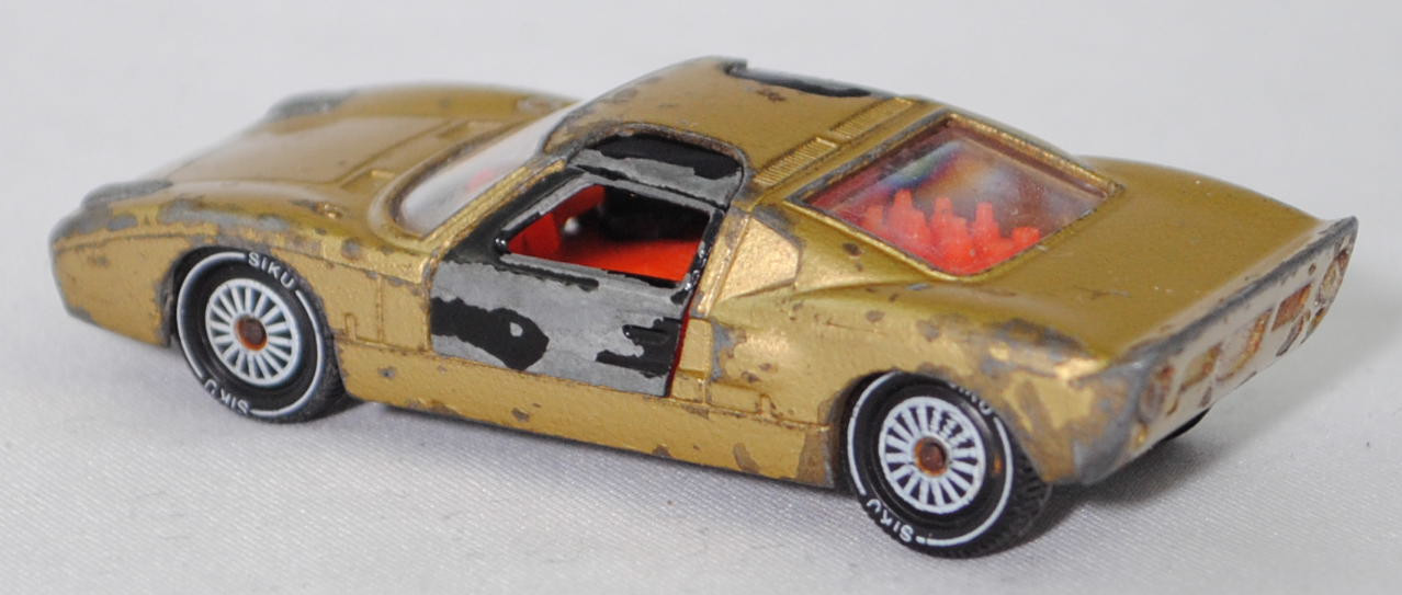 00005 Ford GT40 (Mk I bzw. Mark 1, Modell 1965-1967), Karosserie goldmetallic, Türen schwarz, Bpr. V 296 / W-Germ, Verglasung klar, R11 gerillt, SIKU SUPER, 1:57, vsc