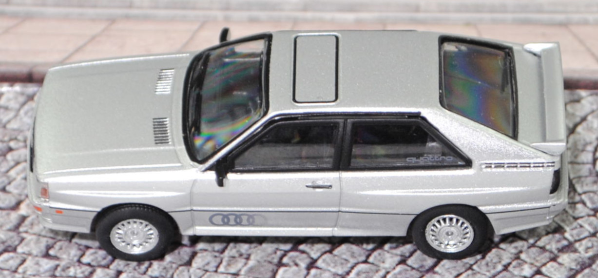 Audi quattro (B2, Typ 85Q, Facelift 2, Modell 1985-1987), silbermetalic (diamantsilbermetallic, L97A), Schuco und Tarmac Works by Minimax, 1:64, mb (Limited)