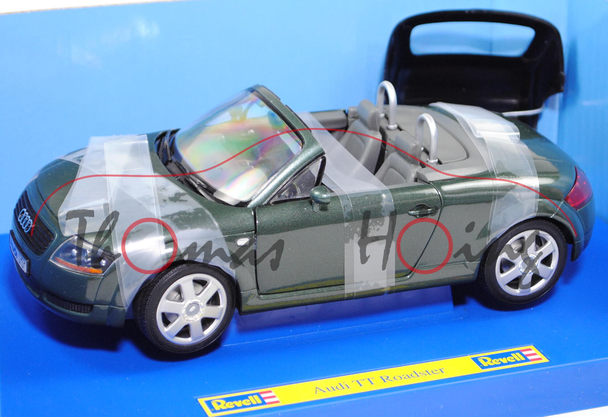 Audi TT Roadster 1.8 T (Typ 8N, Modell 99-00) mit Soft-Top, steppengras perleffekt, Revell, 1:18, mb