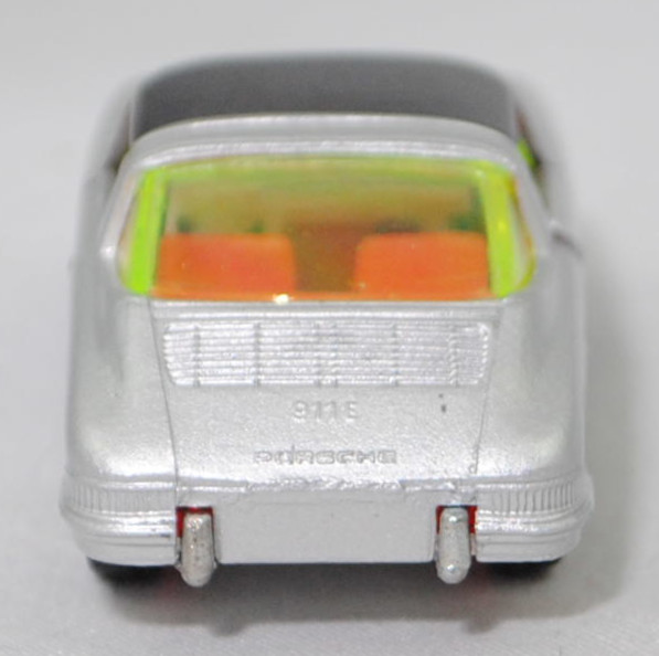 00004 Porsche 911 E Targa (F-Modell bzw. Urmodell, B-Serie, Modell 1968-1969), silber, Lenkrad weiß, Dach schwarz, Bpr. V234 und 1010, W-Germ, Verglasung gelbgrün, R11 gerillt, SIKU, 1:60, m