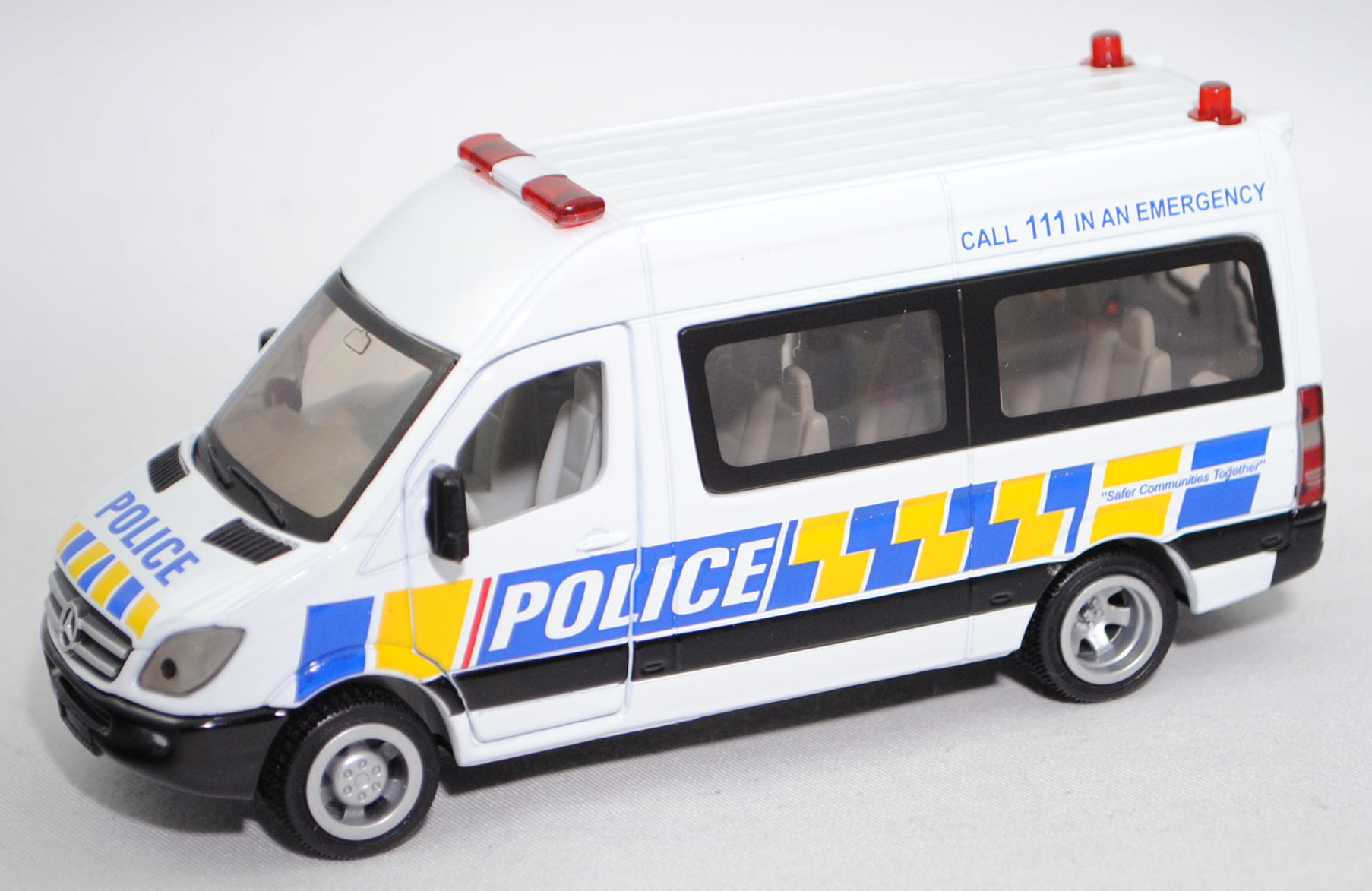 80400 NZ Mercedes-Benz Sprinter II (Mod. 06-09) Mannschaftswagen, weiß, POLICE SIKU, 1:50, L17mK