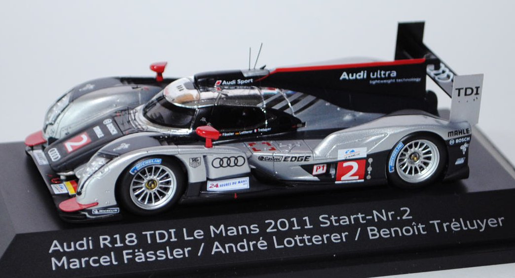 Audi R18 TDI, Le Mans 2011, schwarz/silber, Marcel Fässler / André Lotterer / Benoît Tréluyer, Nr. 2