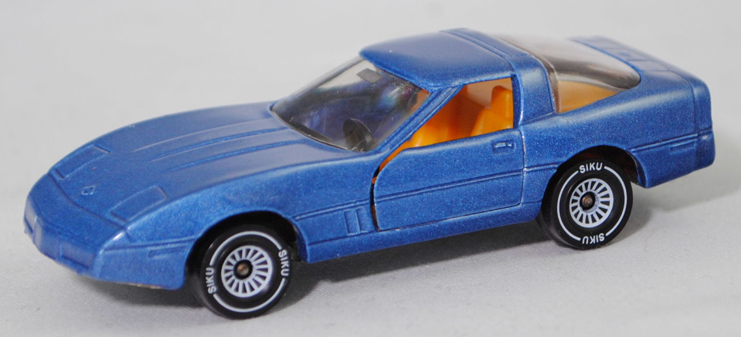 00001 Chevrolet Corvette (4. Generation Corvette, C4, Vorfacelift, Modell 1983-1984), hell-violettblaumetallic, innen chromgelb, ohne CE-Zeichen, SIKU SUPER, 1:56, m