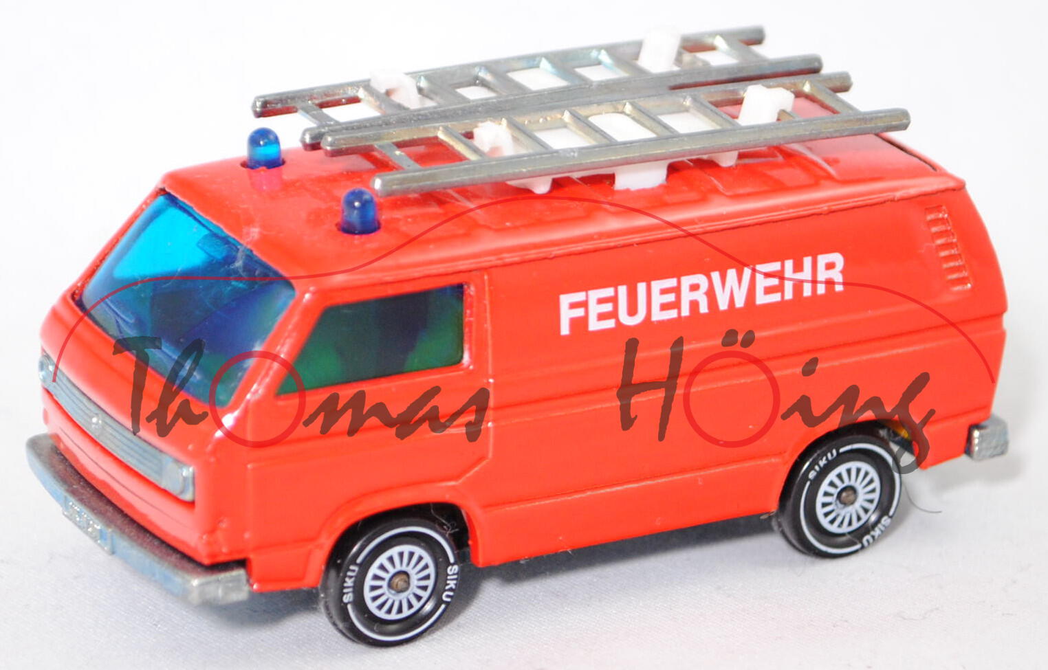 00001 VW Transporter (T3, Modell '80, Mod. 79-82) Feuerwehr-Gerätewagen, FEUERWEHR, SIKU, 1:60