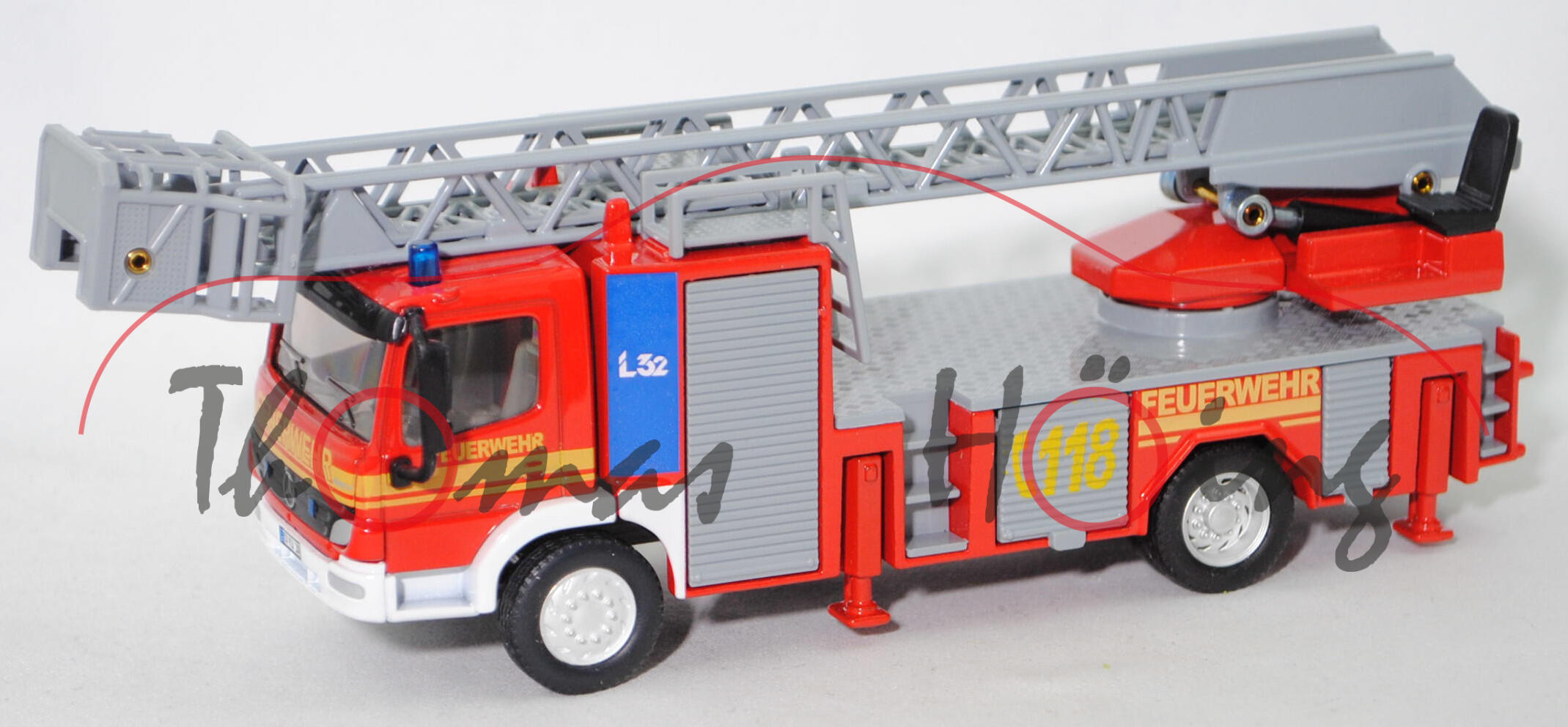 03900 CH ROSENBAUER L32A-XS auf Fahrgestell MB Atego Drehleiter, FEUERWEHR / C 118, SIKU, L17mP