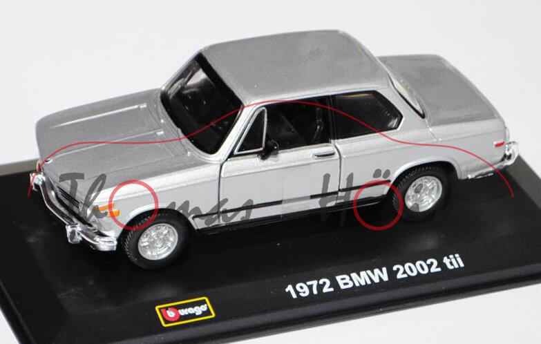 BMW 2002 tii (Typ E10, Modell 1968-1972, Baujahr 1972), silber, innen schwarz, Türen zu öffnen, Bbur