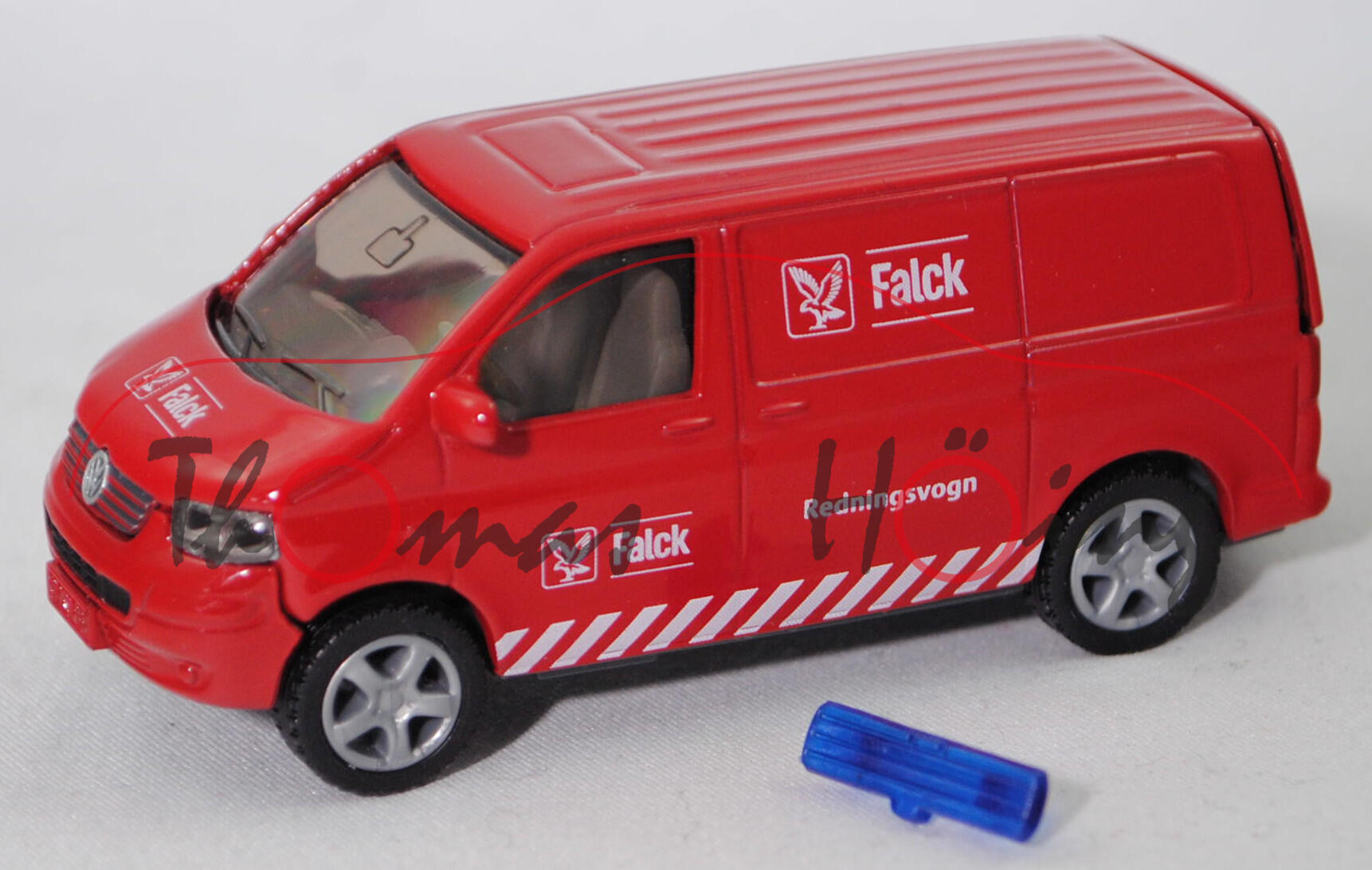 00420 Falck VW T5.1 Transporter (Modell 2003-2009), karminrot, Falck Redningsvogn, SIKU, 1:58