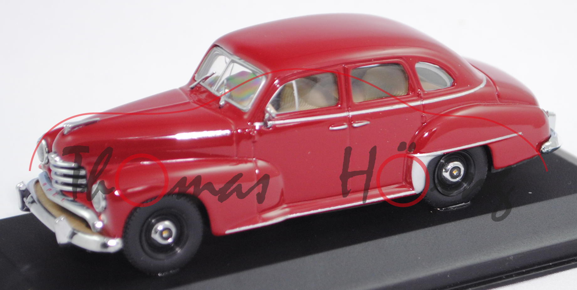 Opel Kapitän (Typ Kapitän '51, Mod. 1951-1953), hell-purpurrot (dunkelrot), Minichamps, 1:43, PC-Box